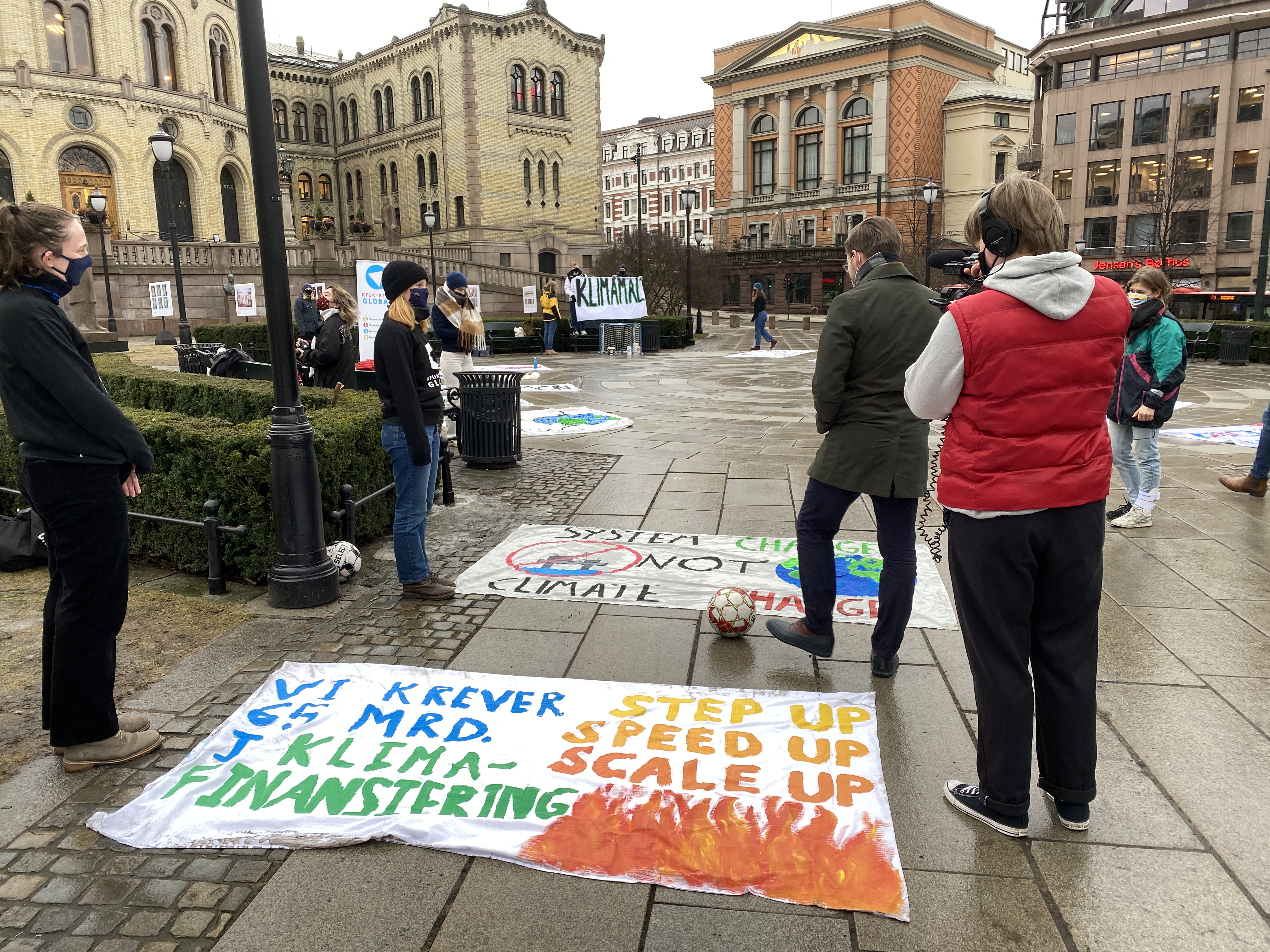 Banneraksjon2 20-21.JPG